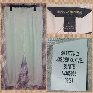 Banana Republic brand Cream Colored Oversized Velour Jogger Pants Sz Large
